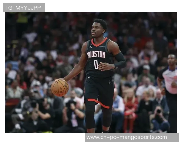 其实仍是能够一用的，火箭在赛季前半段理应给他多些进场时刻？